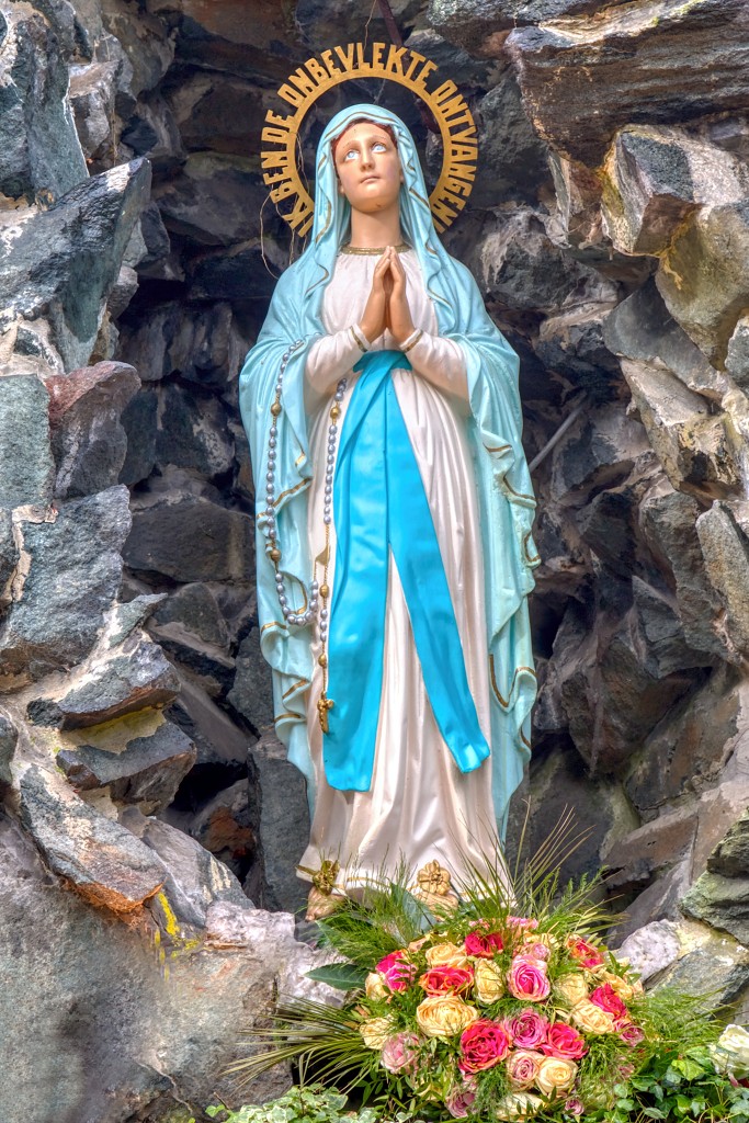 HDR kerkfotografie maria mary mariapark jesus bedevaart bedevaartplaats pilgrimage meersel meersel-dreef religie religion rooms katholiek lommel oostmalle